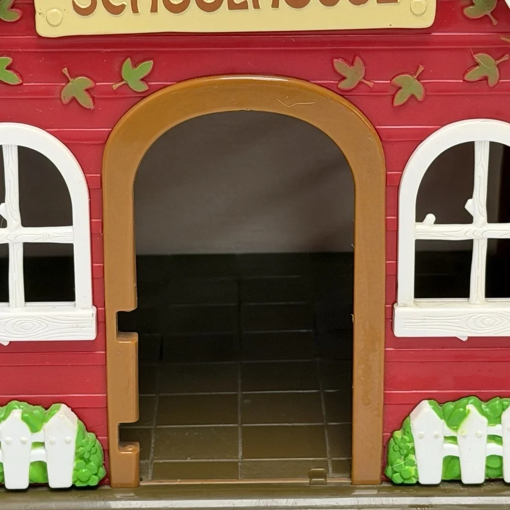 Li'l Woodzeez Woodland Schoolhouse Play Set Dollhouse  w/ 3 Figures READ*